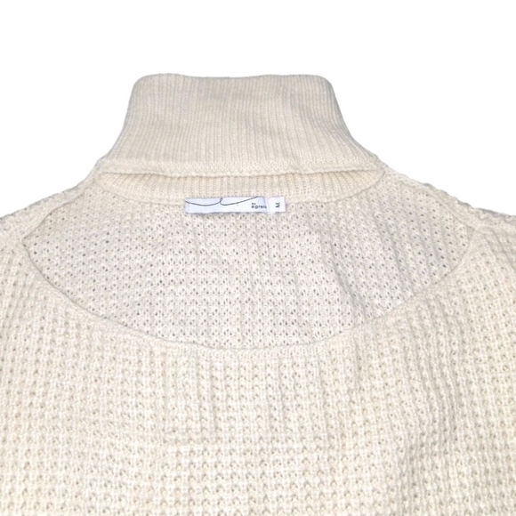 By Egreis SweatColor: Cream, 100% Acrylic Scoop CUT-OUT Neck, Size M - Picture 8 of 11